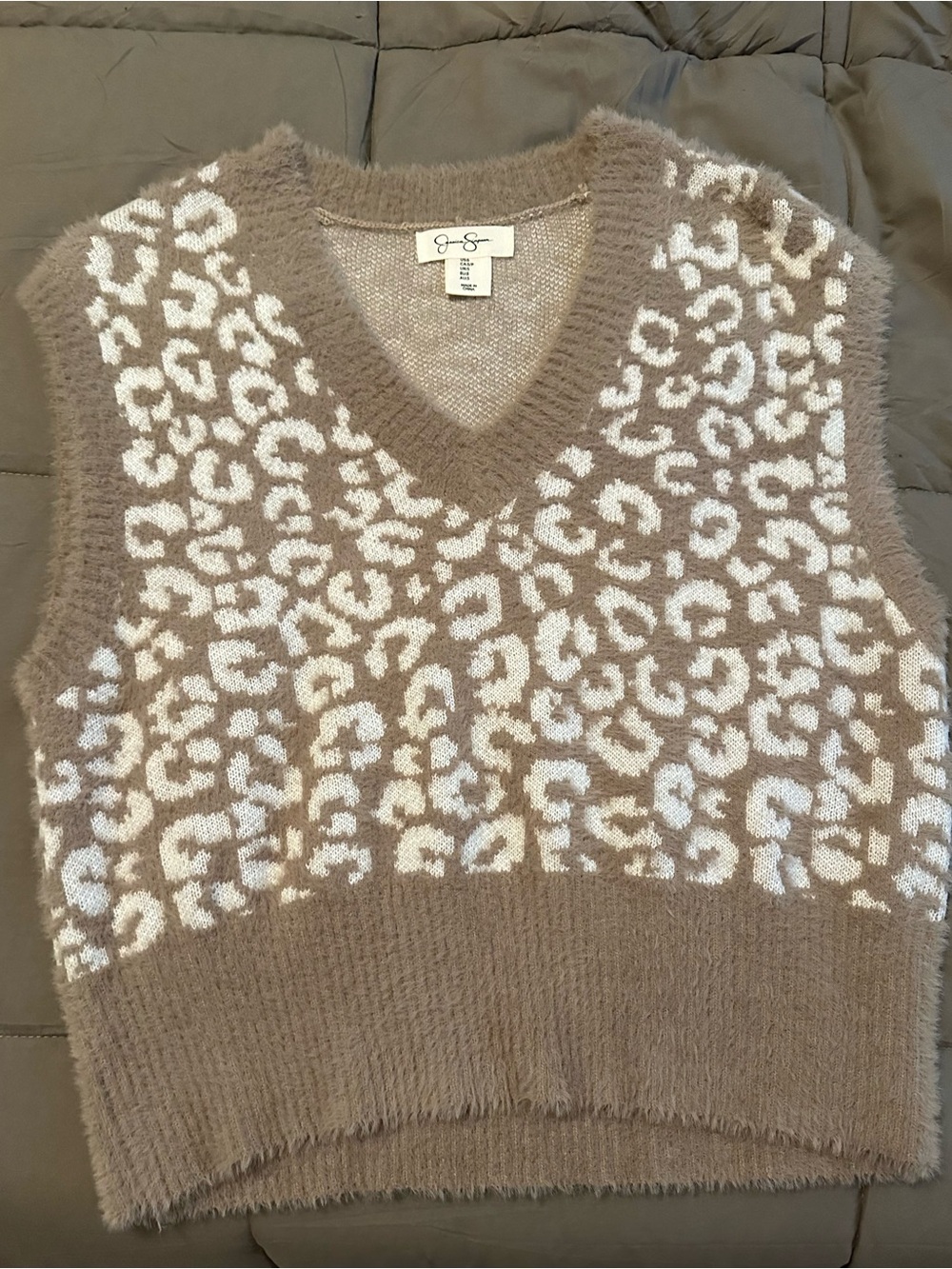 Jessica Simpson Taupe & White Leopard V-Neck Sweater Vest